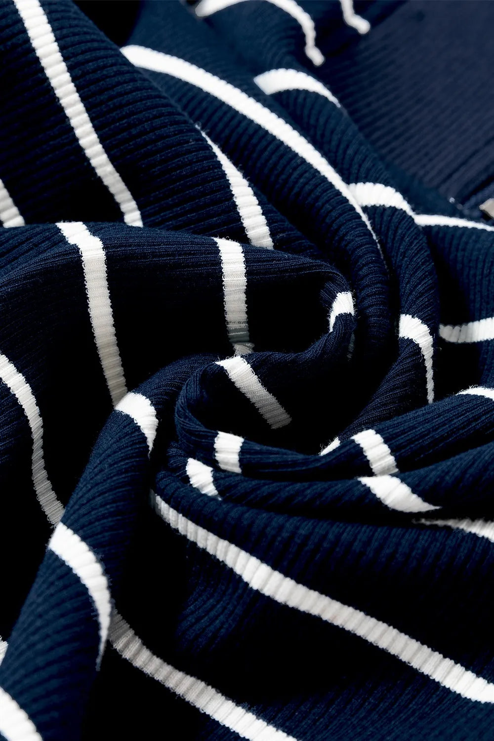 fa9fd885-ad00-4bd2-b26b-ea504ae755ba-Max